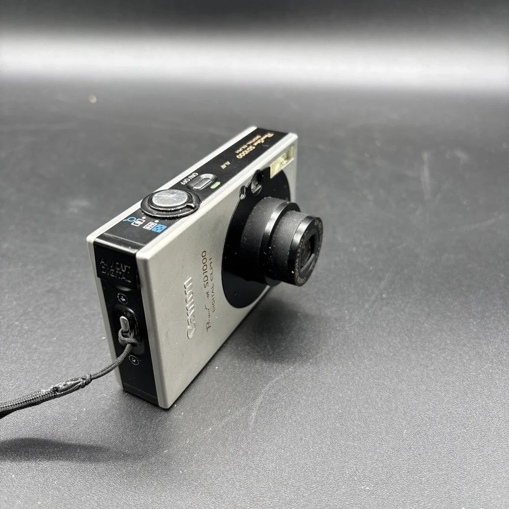Canon Powershot SD1000 Silver Digital Compact Camera 7.1MP Digicam TESTED